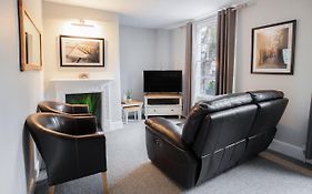 The Green Leaf Apartment